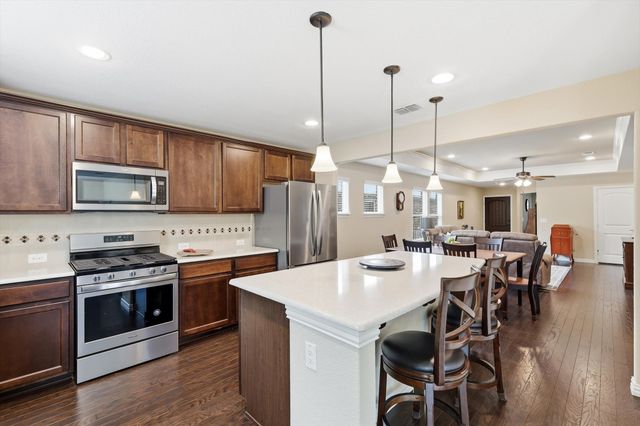 8915 Twin Pines Lane, Frisco, TX 75036