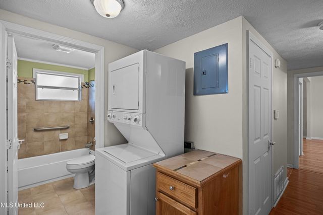 5517 Grafton Street, Jackson, MS 39206