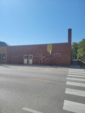 4476 N elston Avenue, Chicago, IL 60630