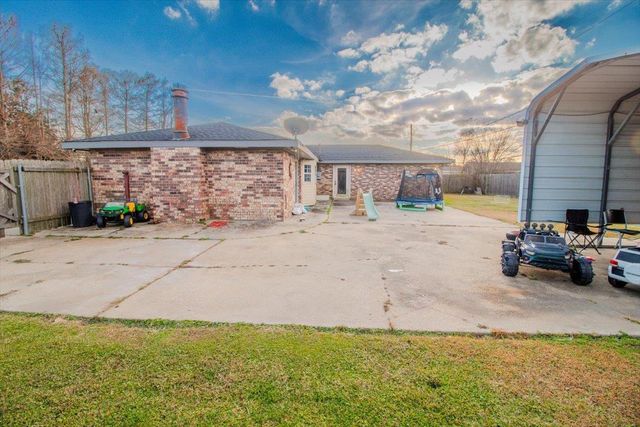 148 Fir St, Raceland, LA 70394