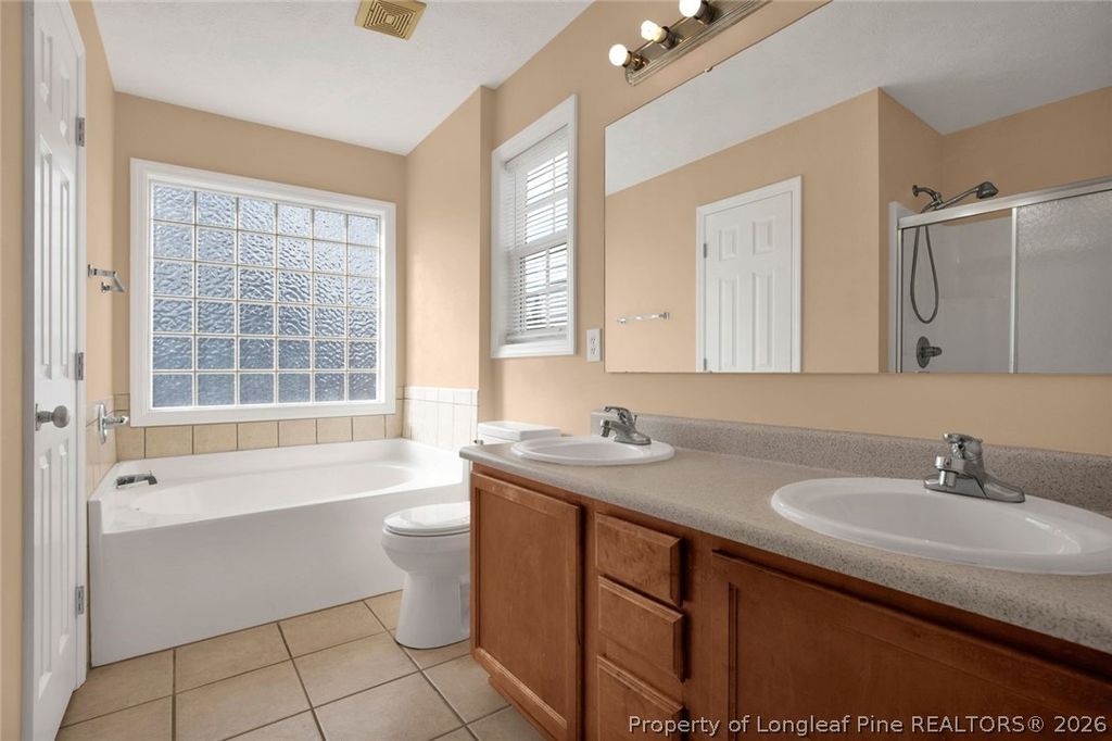 2460 Saltwood Drive, Fayetteville, NC 28306 — photo 15