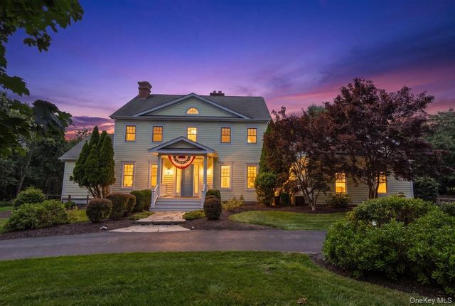 1492 Skunk Lane, Cutchogue, NY 11935