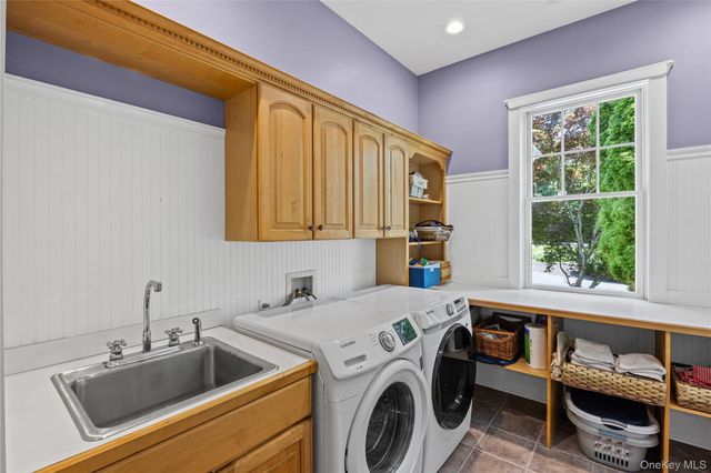 1492 Skunk Lane, Cutchogue, NY 11935