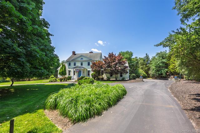 1492 Skunk Lane, Cutchogue, NY 11935