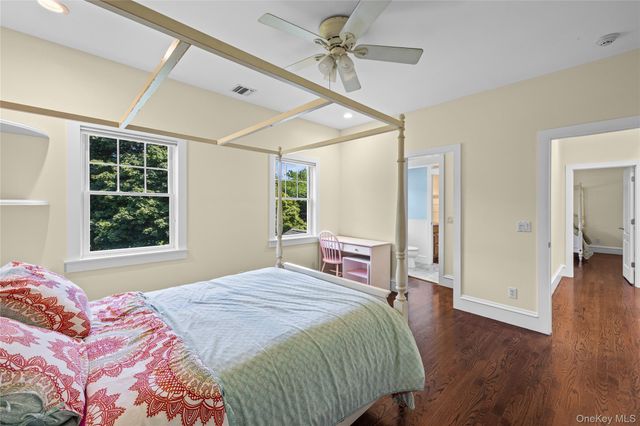 1492 Skunk Lane, Cutchogue, NY 11935