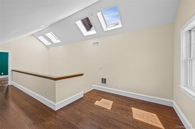 1492 Skunk Lane, Cutchogue, NY 11935