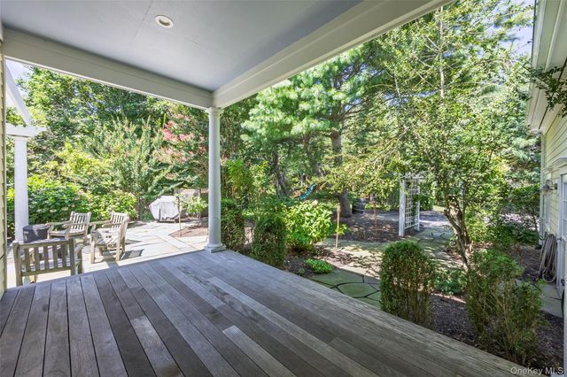 1492 Skunk Lane, Cutchogue, NY 11935