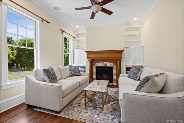 1492 Skunk Lane, Cutchogue, NY 11935
