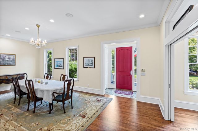 1492 Skunk Lane, Cutchogue, NY 11935