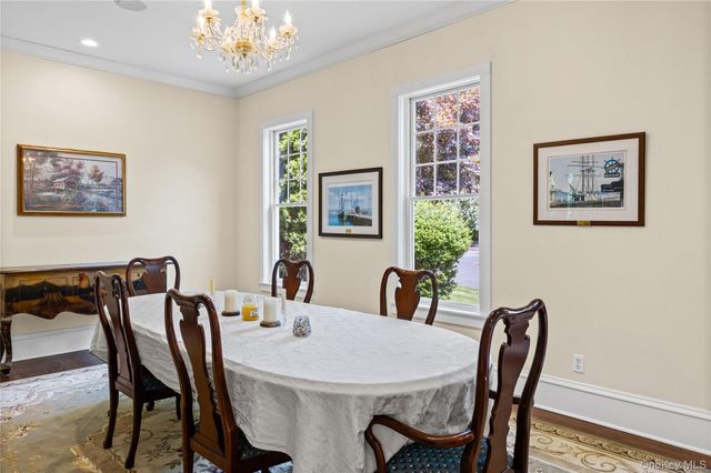 1492 Skunk Lane, Cutchogue, NY 11935