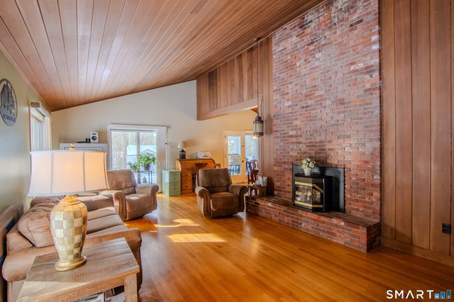 310 Roseland Park Road, Woodstock, CT 06281