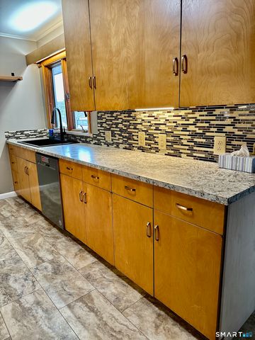 310 Roseland Park Road, Woodstock, CT 06281