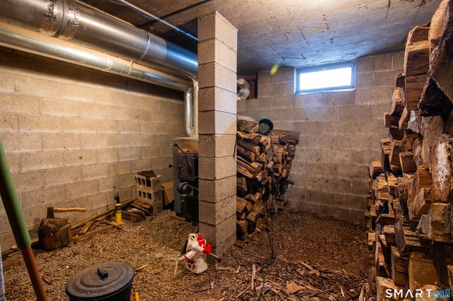 310 Roseland Park Road, Woodstock, CT 06281