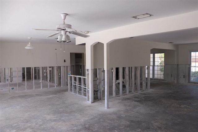 618 GLADSTONE LANE, Holmes Beach, FL 34217