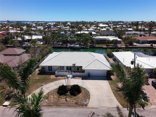 618 GLADSTONE LANE, Holmes Beach, FL 34217