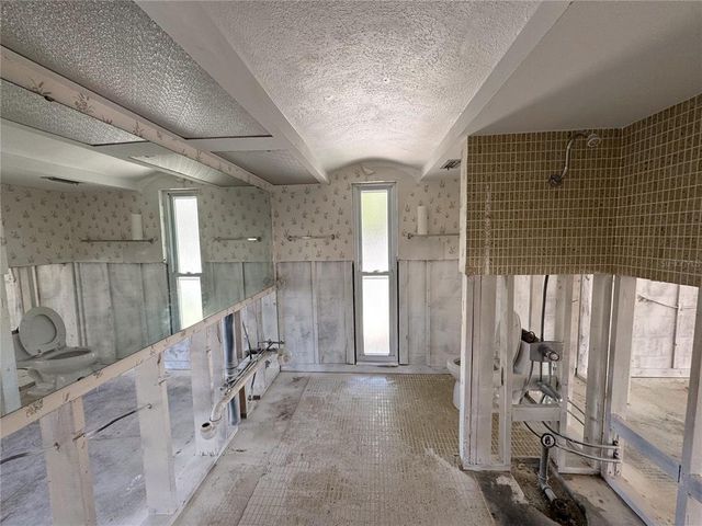 618 GLADSTONE LANE, Holmes Beach, FL 34217
