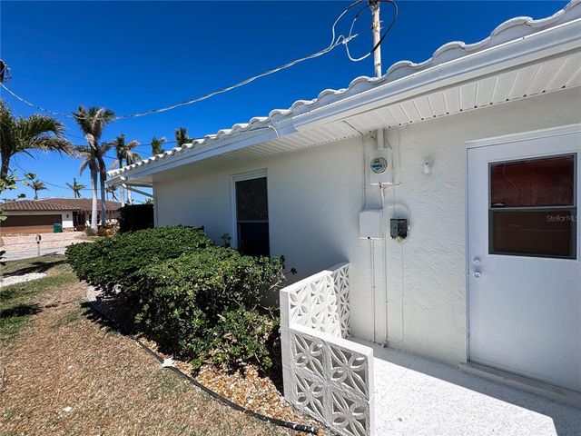 618 GLADSTONE LANE, Holmes Beach, FL 34217