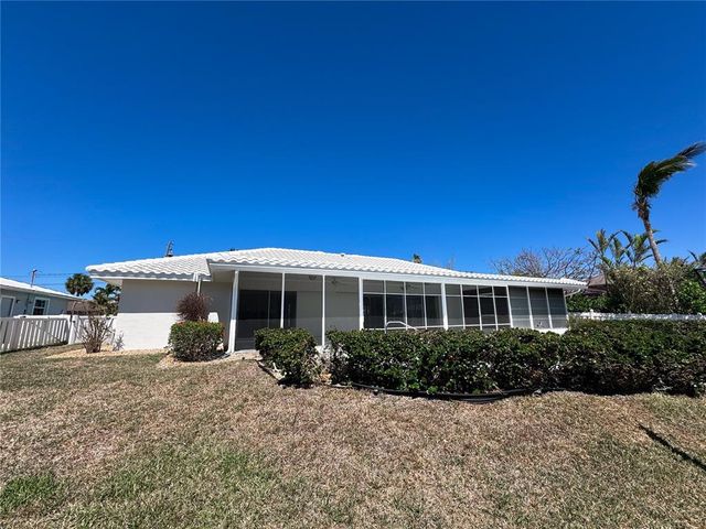 618 GLADSTONE LANE, Holmes Beach, FL 34217