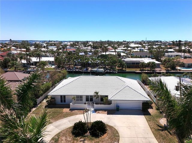 618 GLADSTONE LANE, Holmes Beach, FL 34217