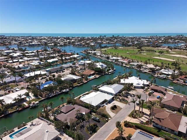 618 GLADSTONE LANE, Holmes Beach, FL 34217