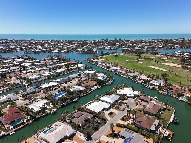 618 GLADSTONE LANE, Holmes Beach, FL 34217
