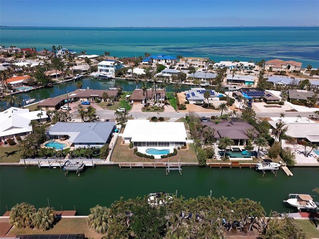 618 GLADSTONE LANE, Holmes Beach, FL 34217