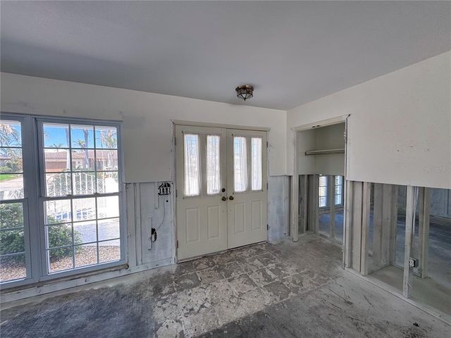 618 GLADSTONE LANE, Holmes Beach, FL 34217