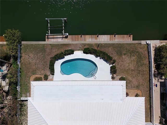 618 GLADSTONE LANE, Holmes Beach, FL 34217