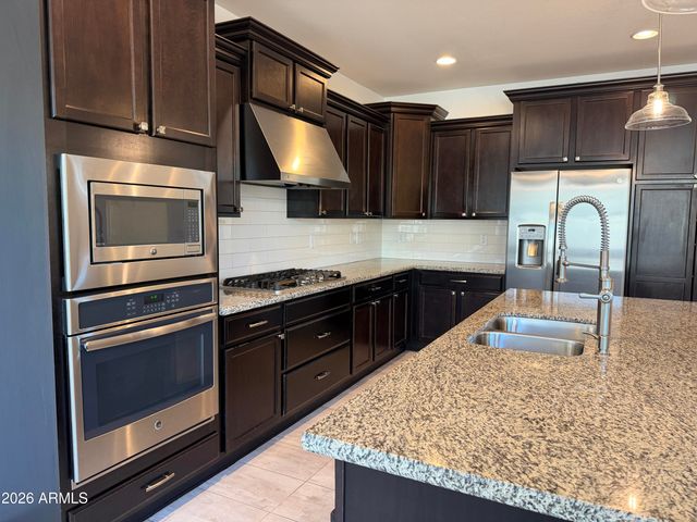 2275 S Agnes Lane, Gilbert, AZ 85295