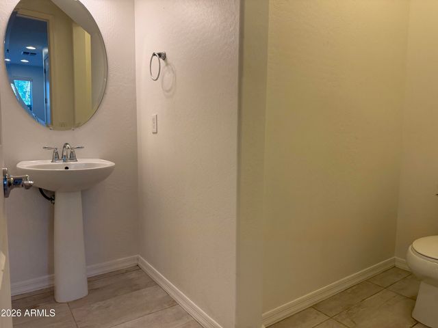 2275 S Agnes Lane, Gilbert, AZ 85295