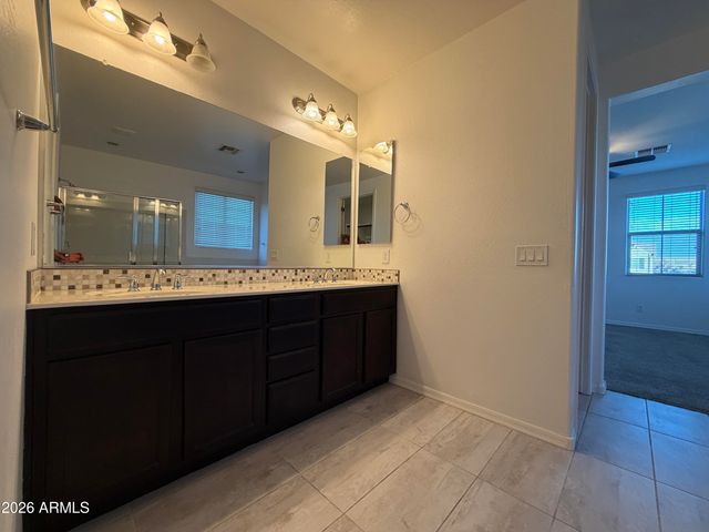 2275 S Agnes Lane, Gilbert, AZ 85295