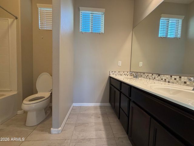 2275 S Agnes Lane, Gilbert, AZ 85295