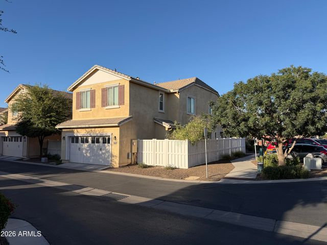 2275 S Agnes Lane, Gilbert, AZ 85295