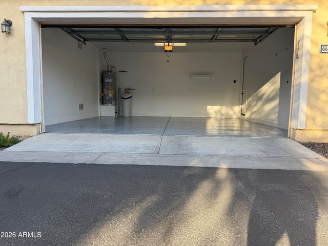 2275 S Agnes Lane, Gilbert, AZ 85295