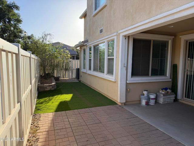 2275 S Agnes Lane, Gilbert, AZ 85295