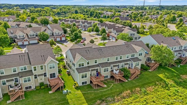 1155 Falcon Ridge Drive, Elgin, IL 60124