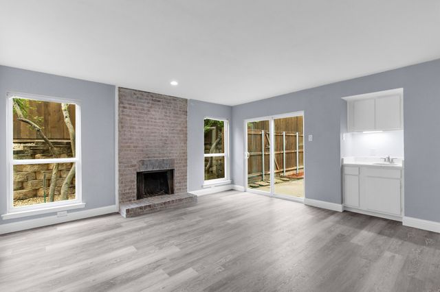 2222 Salem Drive, Carrollton, TX 75006