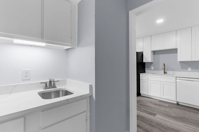 2222 Salem Drive, Carrollton, TX 75006