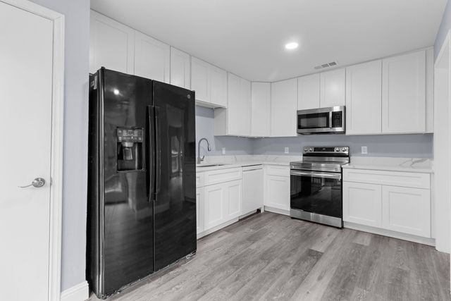 2222 Salem Drive, Carrollton, TX 75006