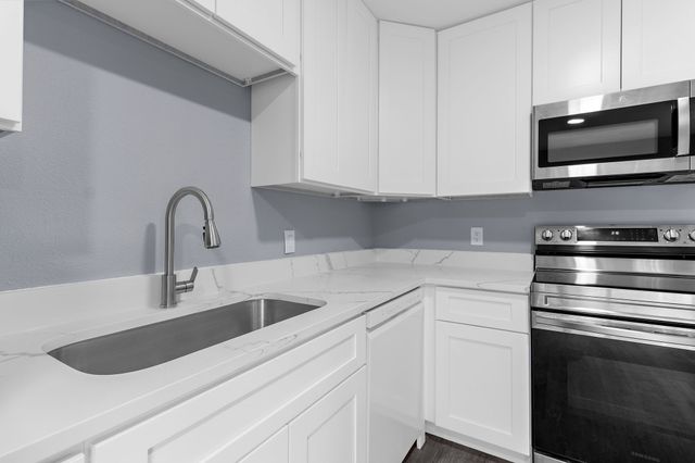 2222 Salem Drive, Carrollton, TX 75006