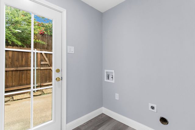 2222 Salem Drive, Carrollton, TX 75006