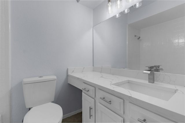 2222 Salem Drive, Carrollton, TX 75006