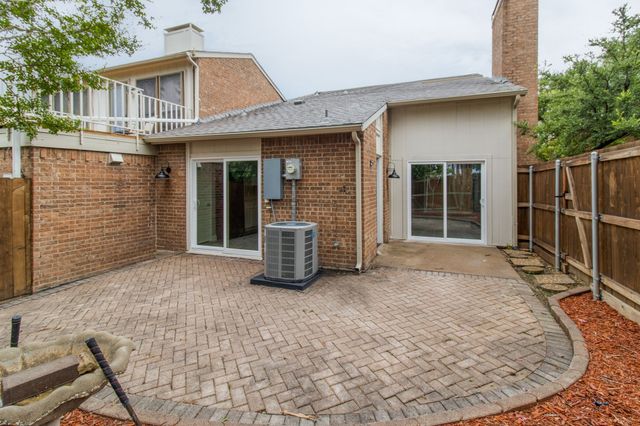 2222 Salem Drive, Carrollton, TX 75006