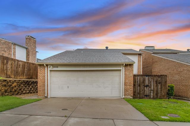 2222 Salem Drive, Carrollton, TX 75006