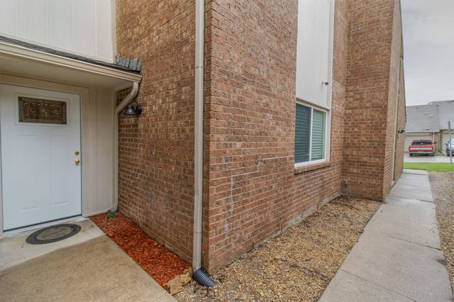 2222 Salem Drive, Carrollton, TX 75006