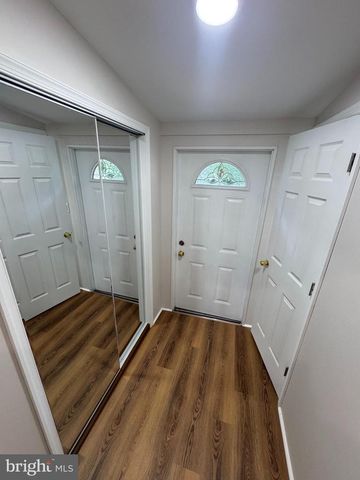 683 KNOWLES AVE, Southampton, PA 18966