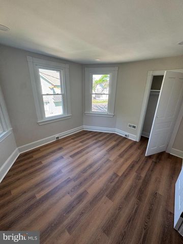 683 KNOWLES AVE, Southampton, PA 18966