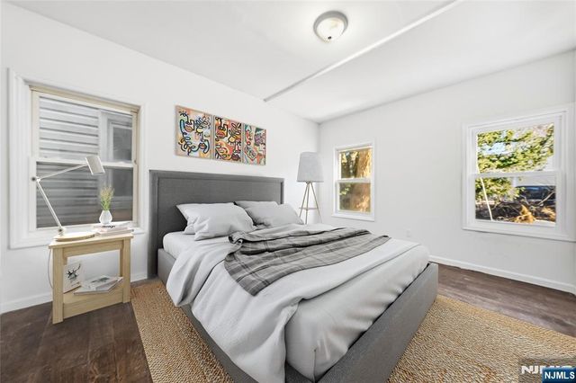 152 10th Street, Newark, NJ 07107