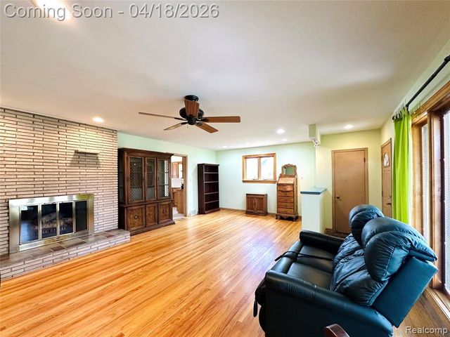 23213 Greencrest Street, Saint Clair Shores, MI 48080