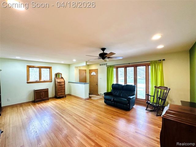 23213 Greencrest Street, Saint Clair Shores, MI 48080